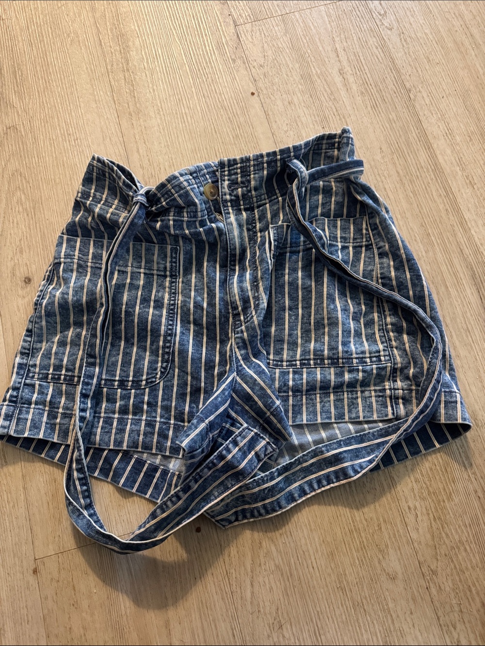 American Eagle Outfitters Blue and White Striped Tie-Waist Jean Shorts
